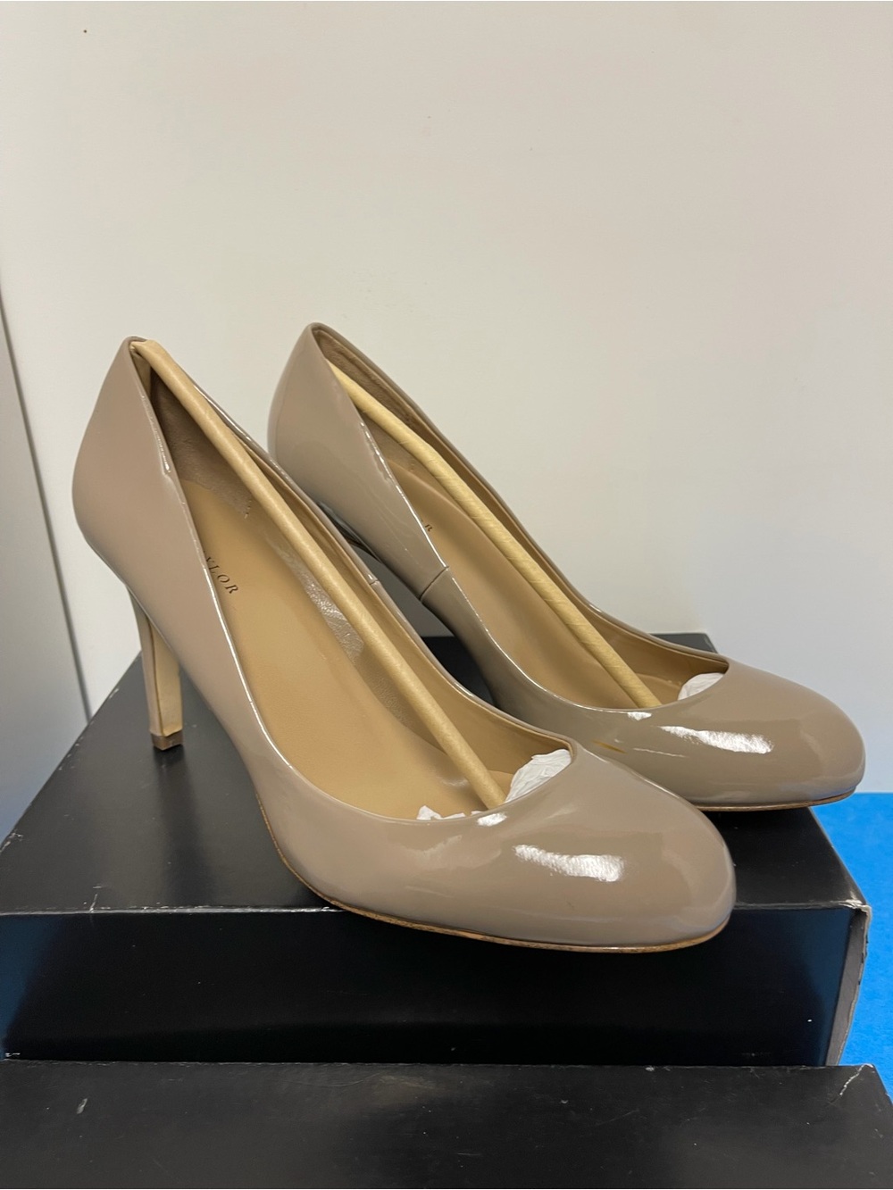 Ann Taylor Nude Signature Pump - Women's High Heels